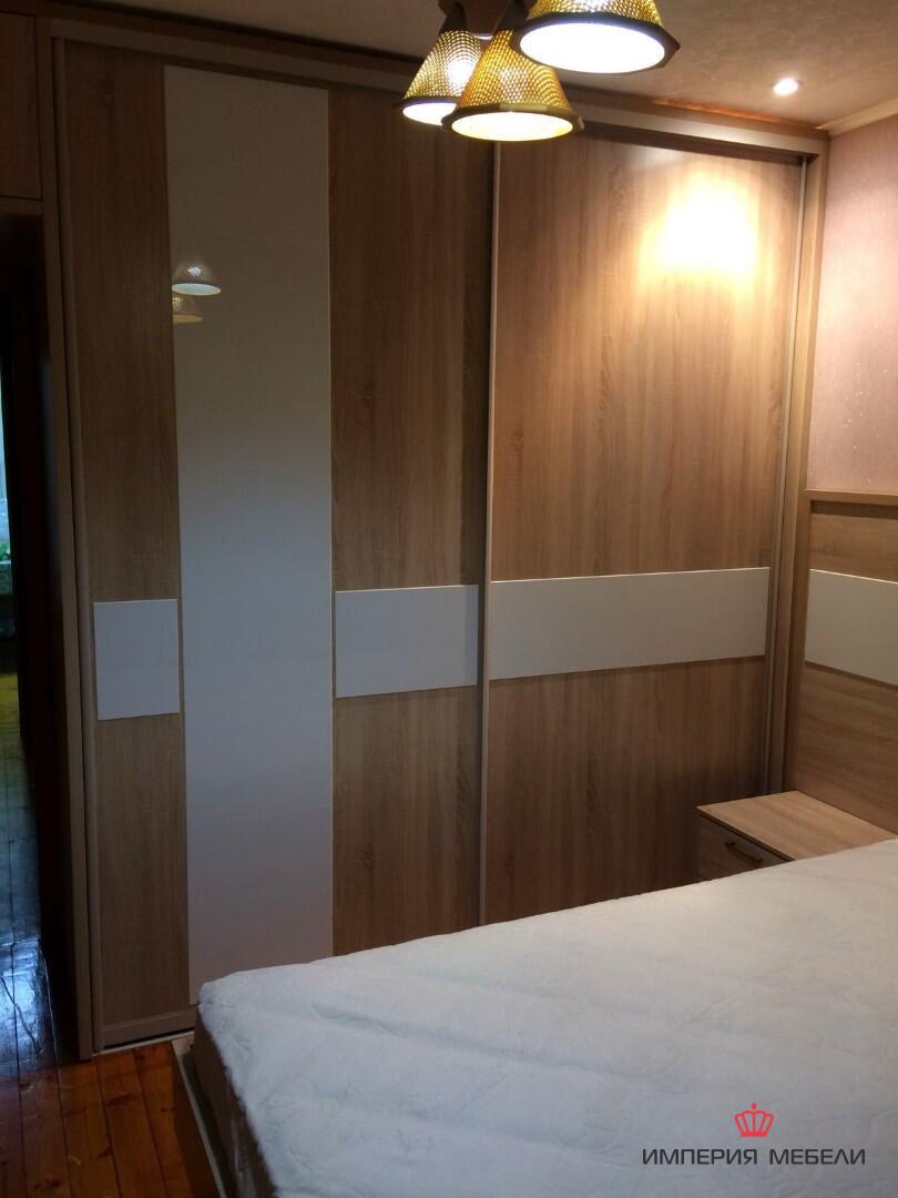 Шкаф-купе в спальню вставка фасада акрил (Сенатор)