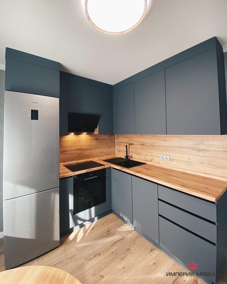 Кухня без ручек №18