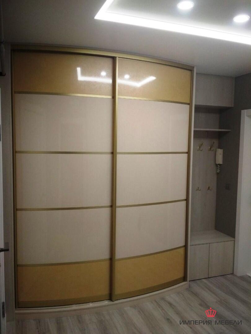 Шкаф-купе радиусный в гостиную №11