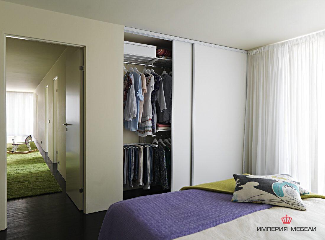 Встроенный шкаф-купе светлый №1